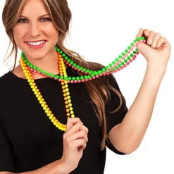 Perlenketten In Neonfarben